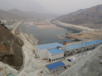 Son La hydroelectric plant construction